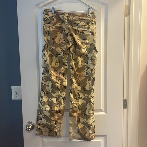 Bomb Boogie size 1 small camouflage, button pants - Picture 4 of 4